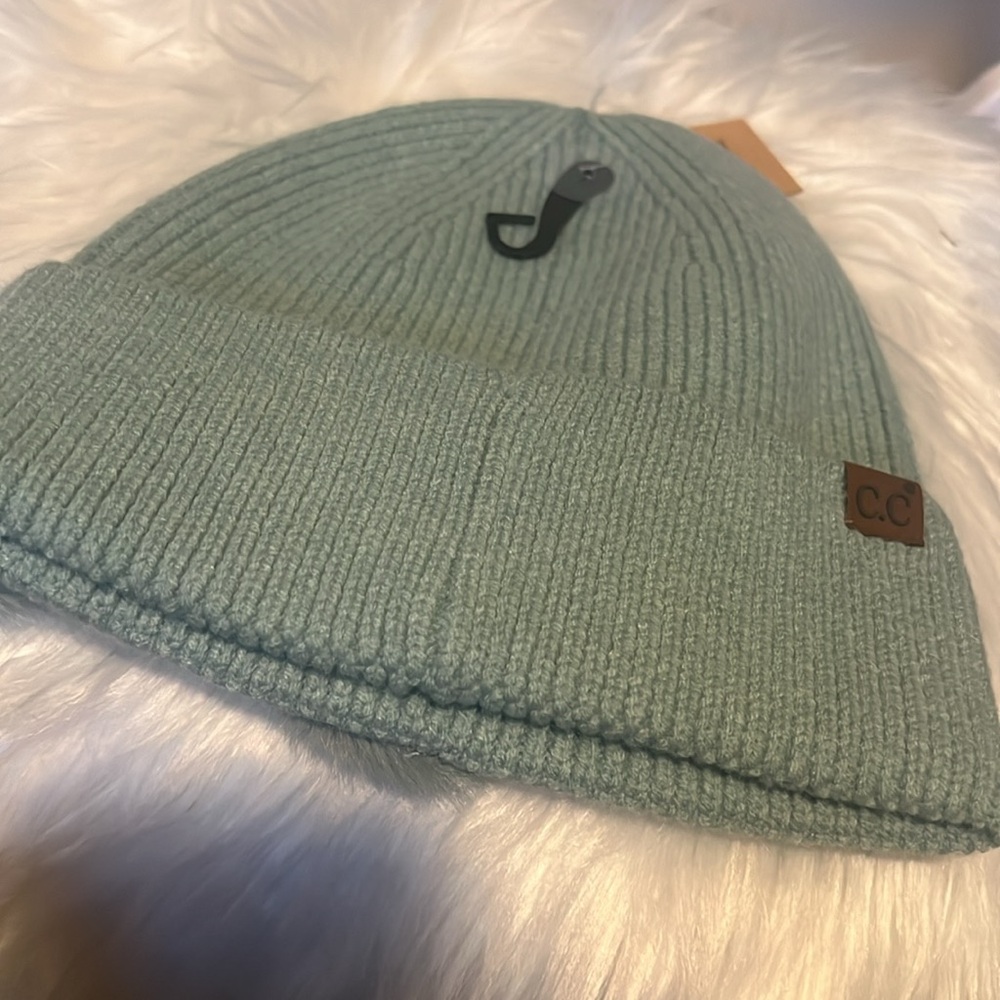 C.C beanie - Picture 2 of 3